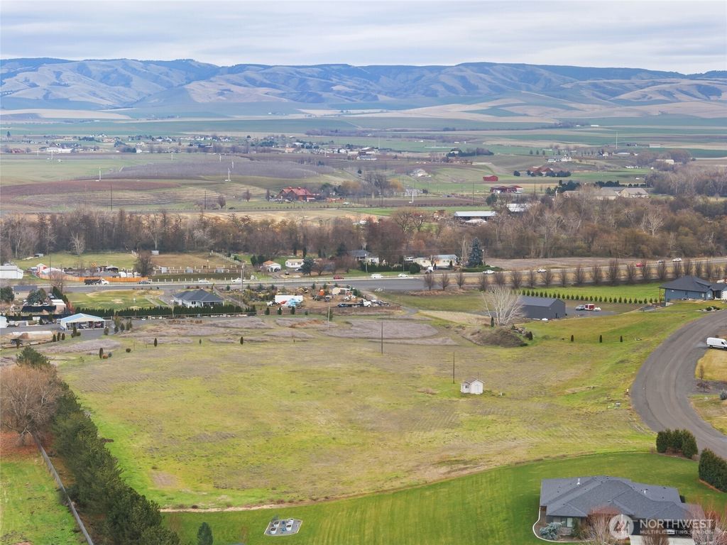 Photo of 0 Summers Circle, Walla Walla, WA 99362 (MLS # 2474987)