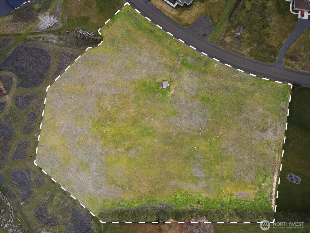 Photo of 0 Summers Circle, Walla Walla, WA 99362 (MLS # 2474987)