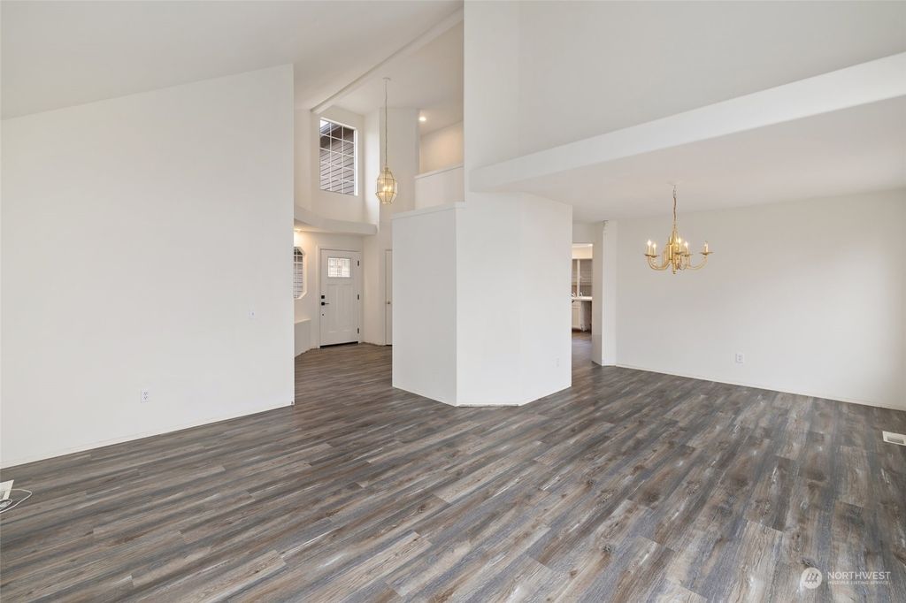 Photo of 13933 SE 274th Street, Kent, WA 98042 (MLS # 2194547)