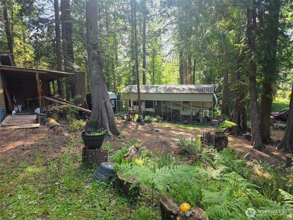 Photo of 71 E Lakeshore Drive E, Shelton, WA 98584 (MLS # 2542174)