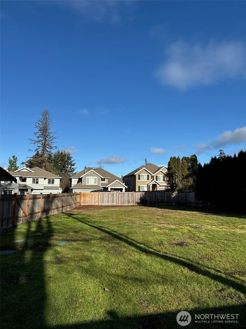 Photo of 11537 SE 85th Lane, Newcastle, WA 98056 (MLS # 2533685)