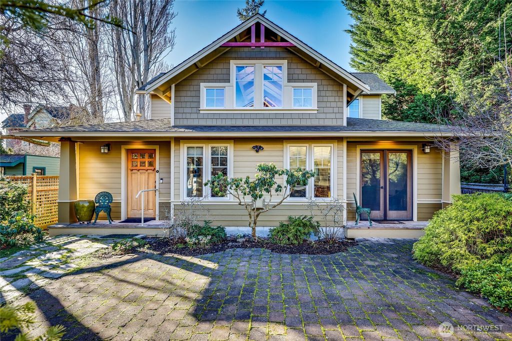 Photo of 877 Monroe Street, Port Townsend, WA 98368 (MLS # 2470476)