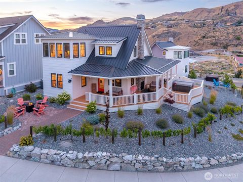Photo of 102 Porcupine Lane, Chelan, WA 98816 (MLS # 2408353)