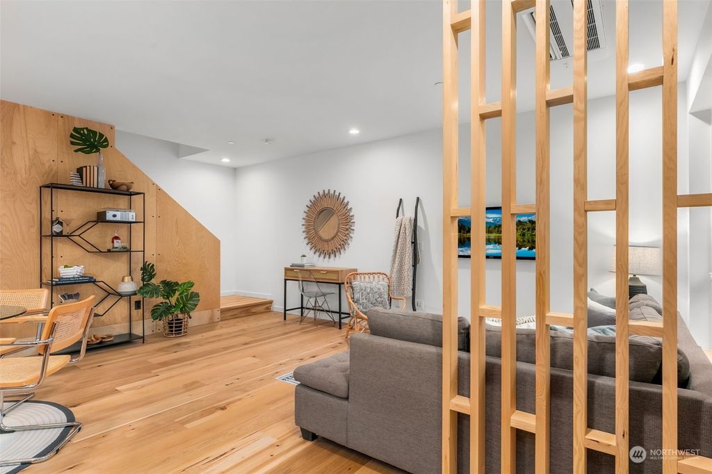 Photo of 4722 F 38th Avenue S, Seattle, WA 98118 (MLS # 2054077)