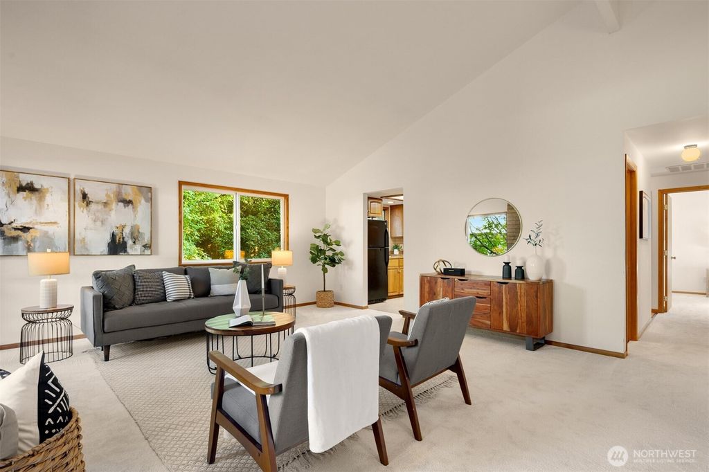 Photo of 13603 88th Place NE, Kirkland, WA 98034 (MLS # 2411793)