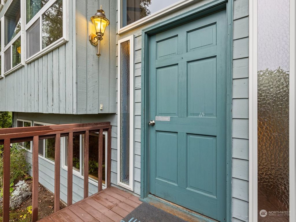 Photo of 5401 93rd Place SW, Mukilteo, WA 98275 (MLS # 2313187)
