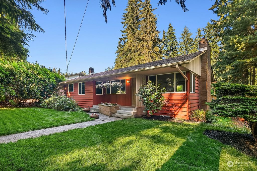 Photo of 18108 Dayton Avenue N, Shoreline, WA 98133 (MLS # 2257101)