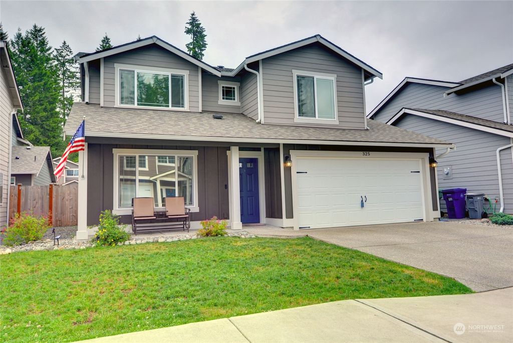 Photo of 325 Raybird Avenue, Granite Falls, WA 98252 (MLS # 2127592)