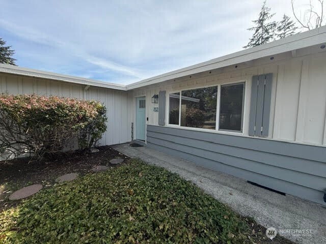 Photo of 712 141st Street E, Tacoma, WA 98445 (MLS # 2583744)