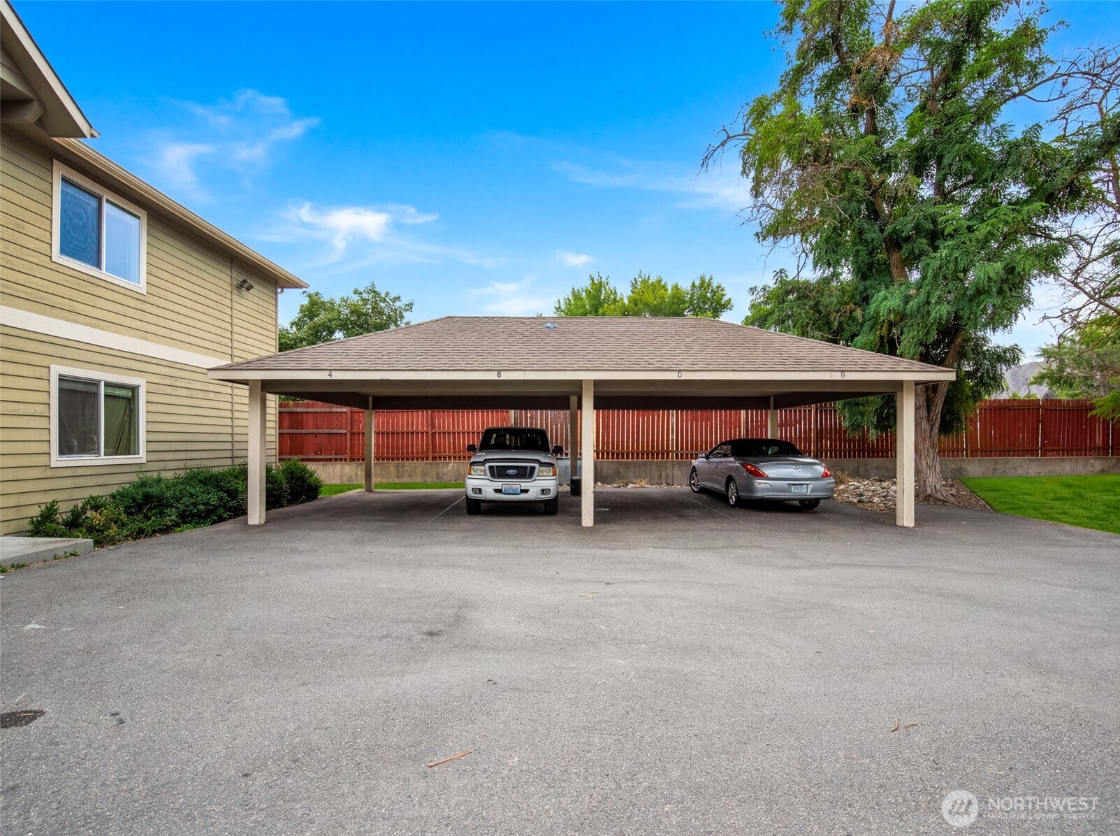 1005 Cascade Street