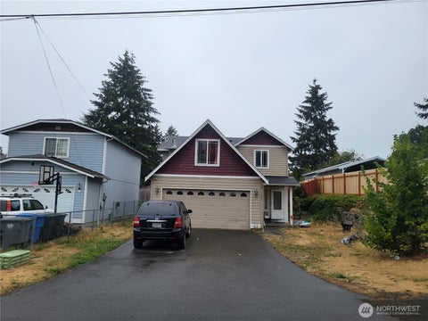 Photo of 1631 117th Street S, Tacoma, WA 98444 (MLS # 2585035)