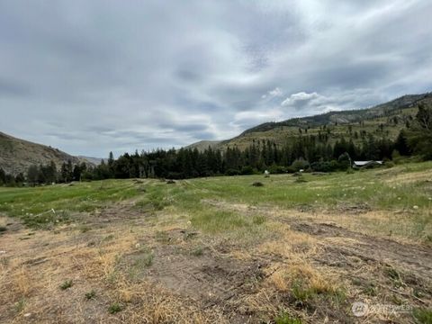 Photo of 4 Lot 4 - Black Canyon Road, Pateros, WA 98846 (MLS # 2513104)