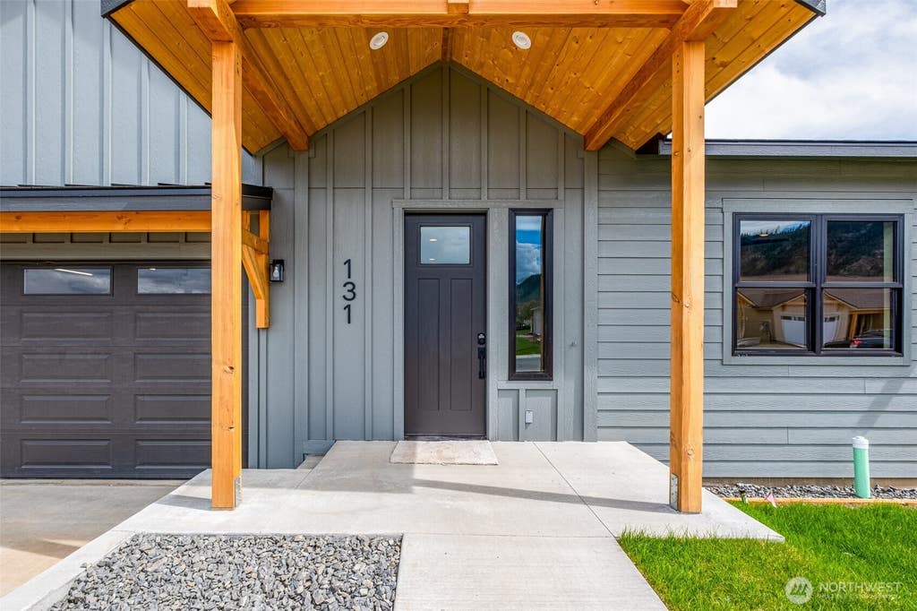 Photo of 131 Fruitful Place, Cashmere, WA 98815 (MLS # 2537313)