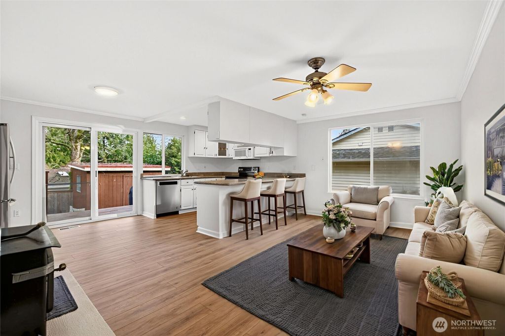 Photo of 531 221st Street SW, Bothell, WA 98021 (MLS # 2473104)