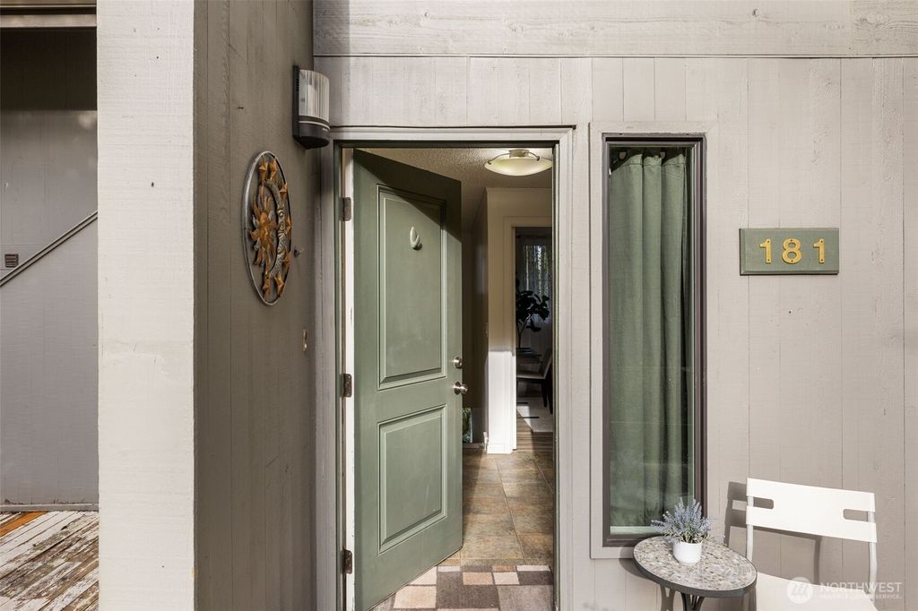 Photo of 13772 NE 60th St St #181, Redmond, WA 98052 (MLS # 2468227)