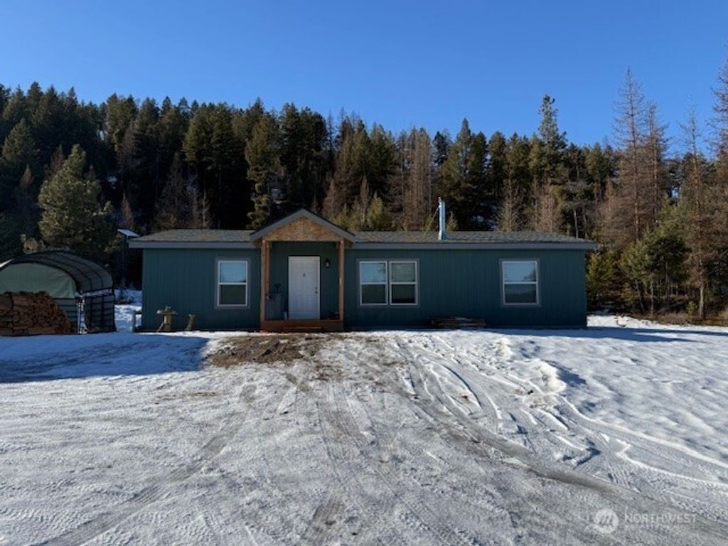 Photo of 94 Grafton Road, Tonasket, WA 98855 (MLS # 2474971)