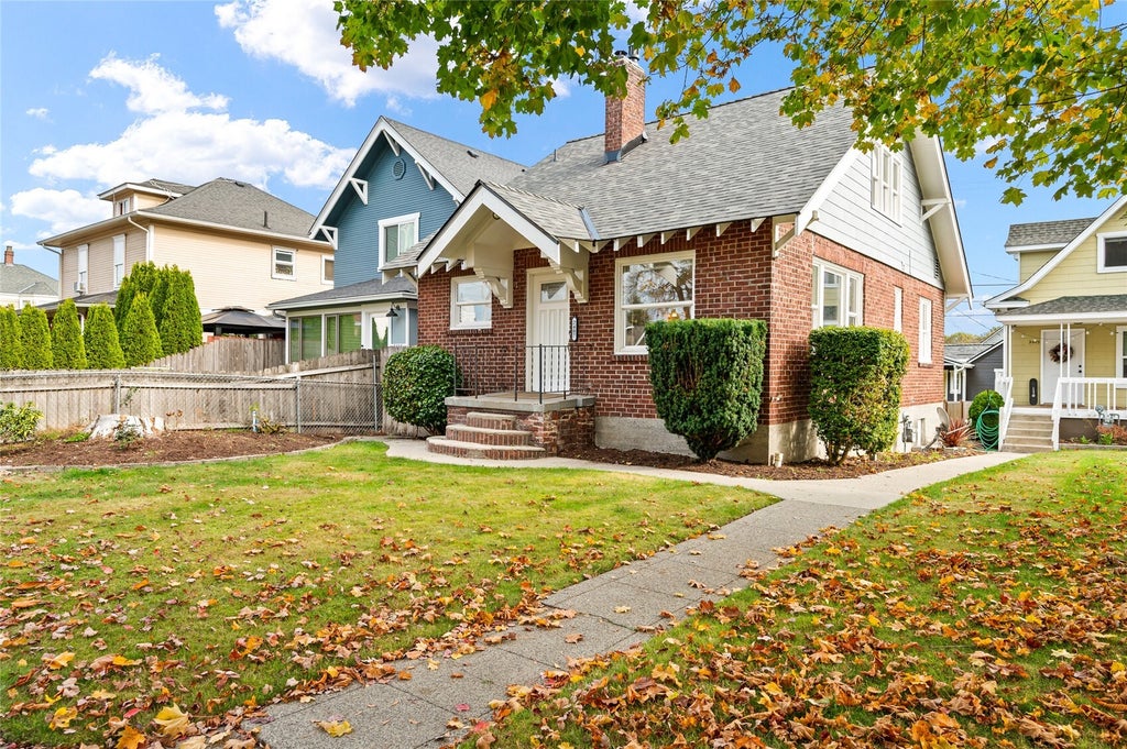 Photo of 2407 Lombard Avenue #A, Everett, WA 98201 (MLS # 2595476)