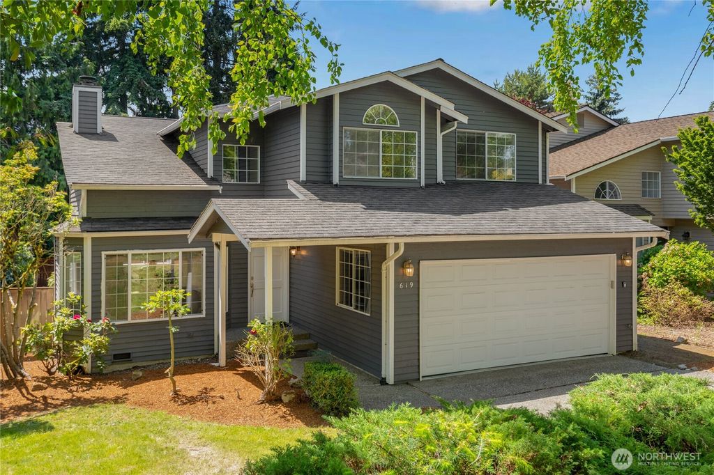 Photo of 619 8th Avenue, Kirkland, WA 98033 (MLS # 2529105)