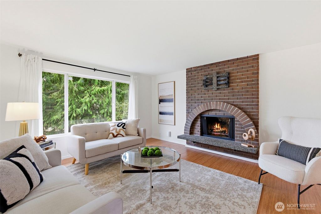 Photo of 927 217th Street SW, Bothell, WA 98021 (MLS # 2488454)