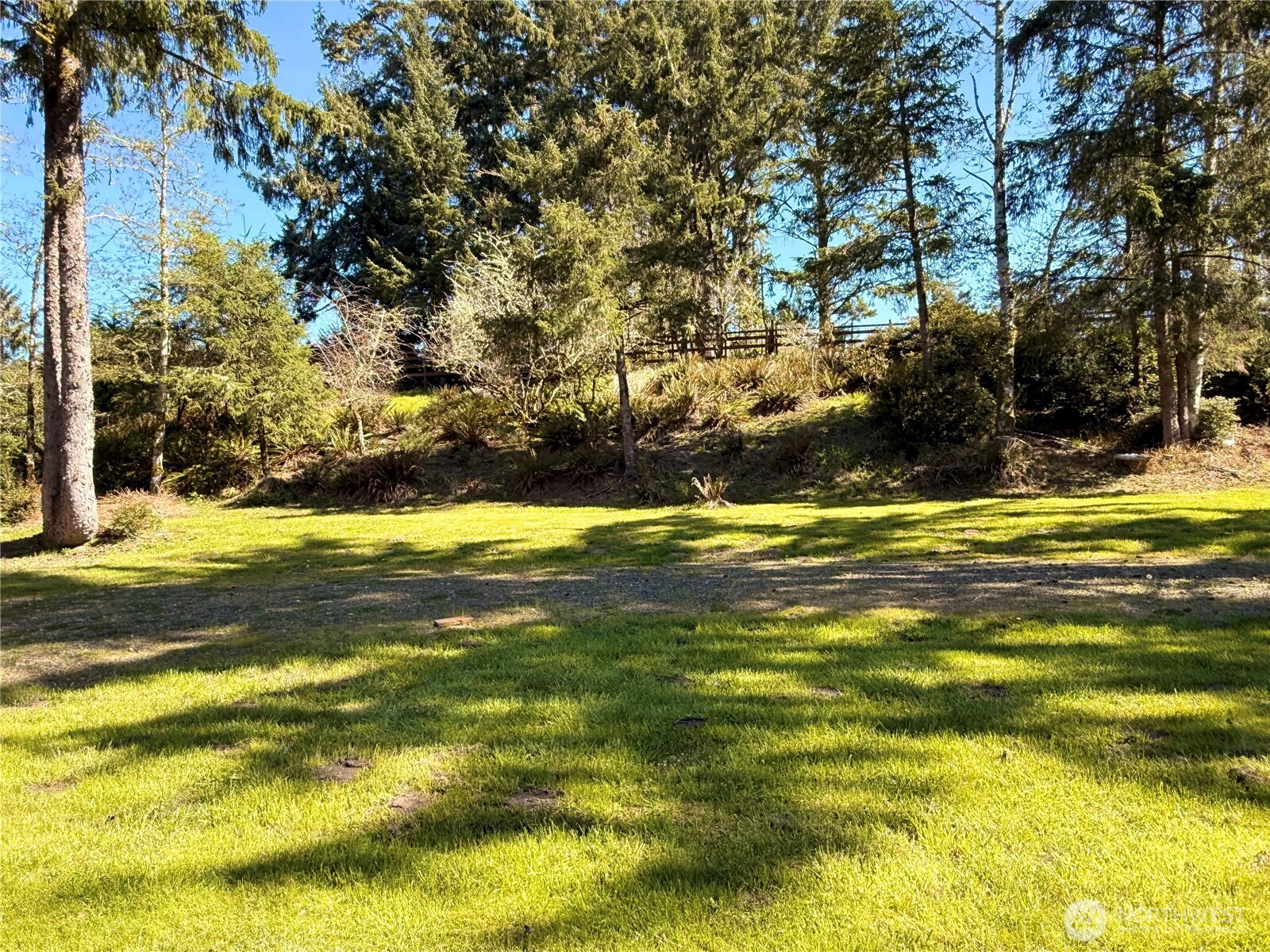 1004 Discovery Avenue SE