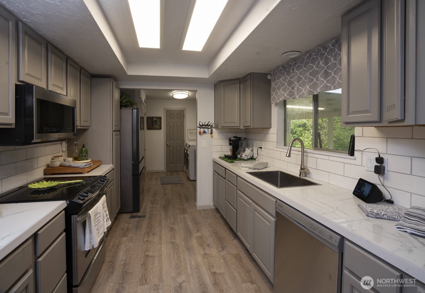 293515 US Highway 101