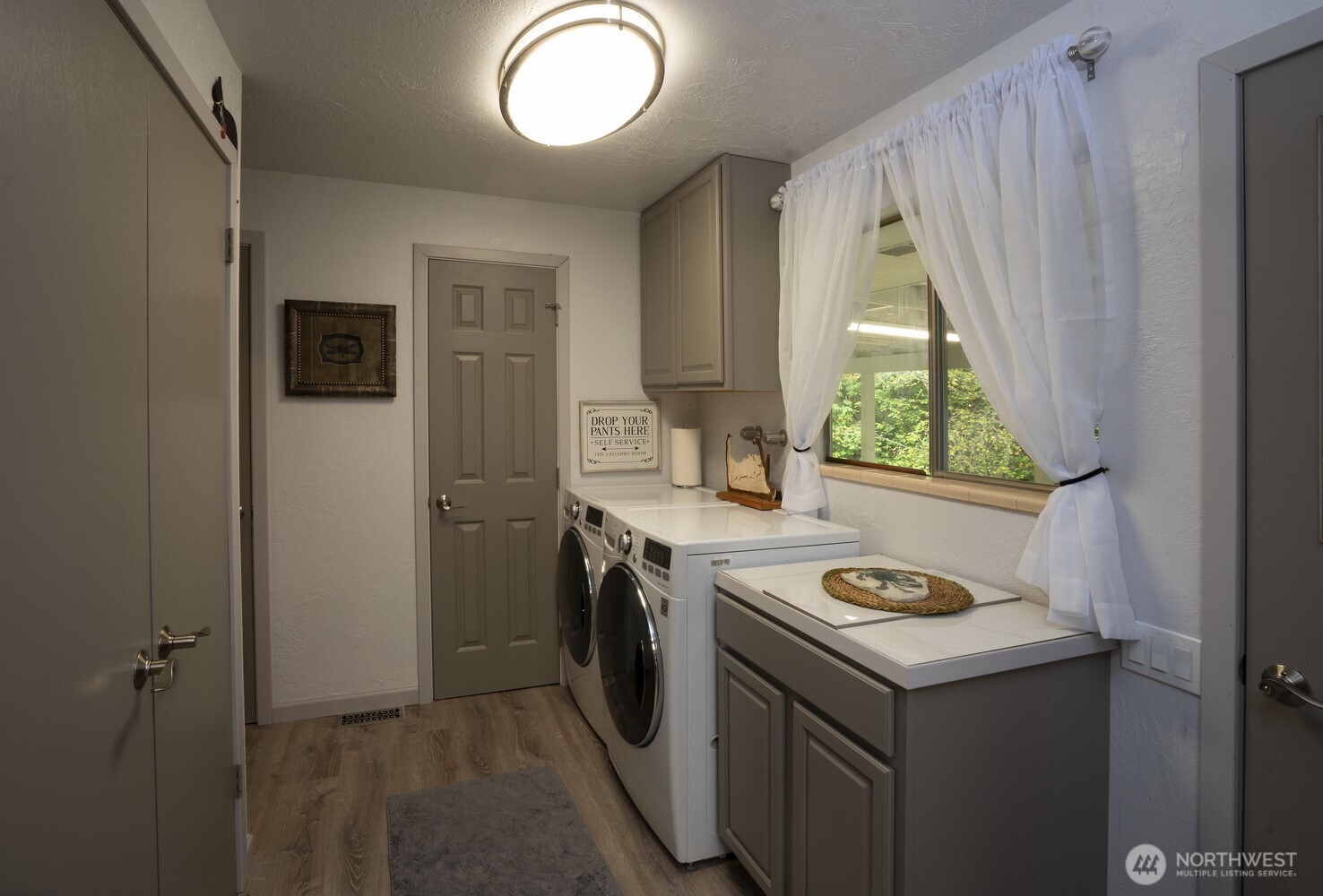 293515 US Highway 101