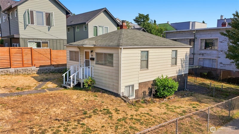 1403 E Alder Street