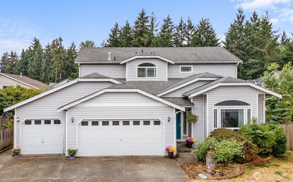 Photo of 16812 118th Avenue Ct E, Puyallup, WA 98374 (MLS # 2575374)