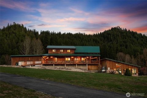 Photo of 18553 Camp 12 Road, Leavenworth, WA 98826 (MLS # 2508700)