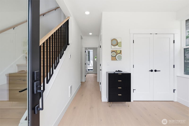 2019 Minor Avenue E