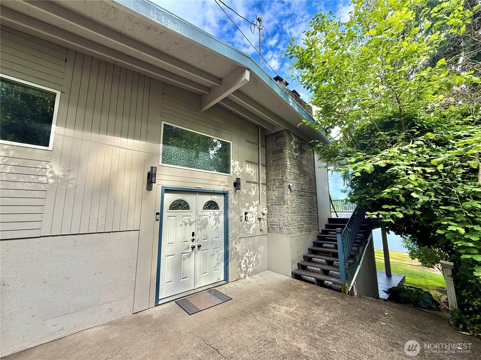 6601 27th Lane SE