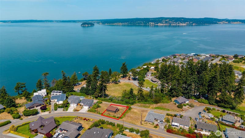 881 Rocky Point Drive