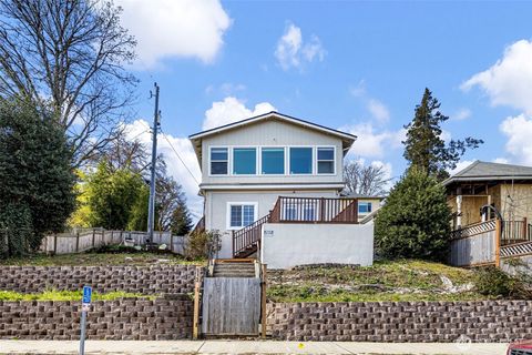 Photo of 913 24th Avenue E, Seattle, WA 98112 (MLS # 2496749)
