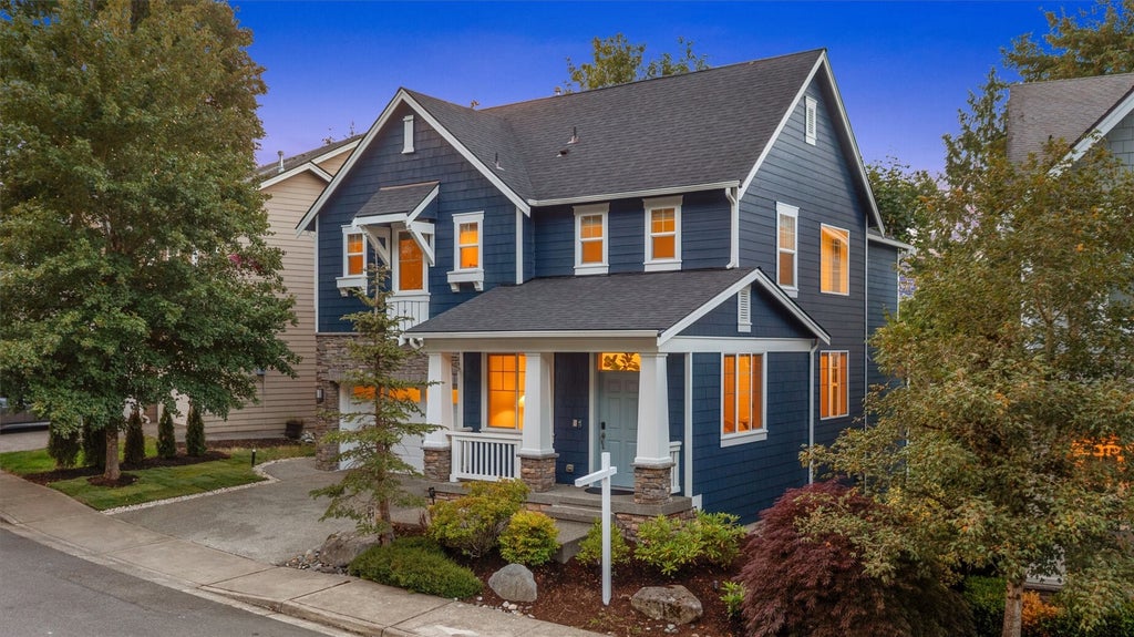 Photo of 16198 SE 51st Place, Bellevue, WA 98006 (MLS # 2597310)