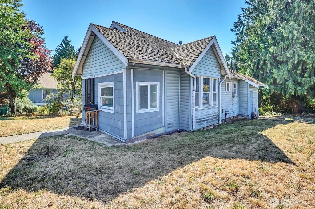 Photo of 8603 Renton Avenue S, Seattle, WA 98118 (MLS # 2425043)