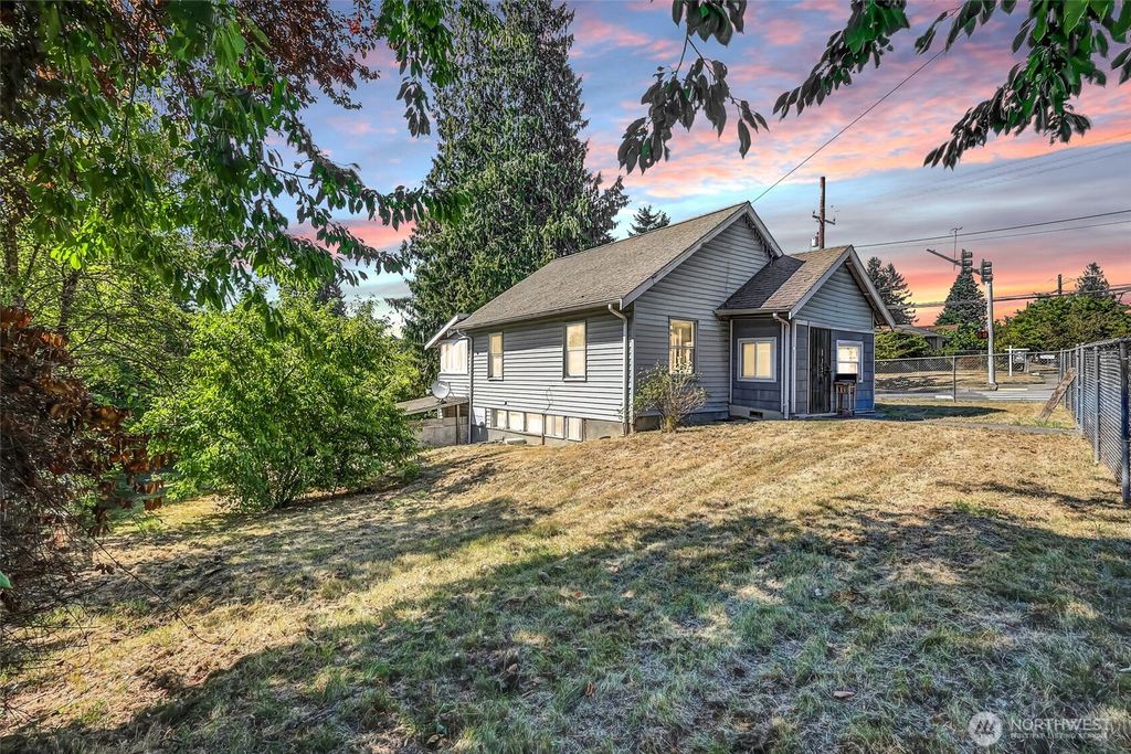 Photo of 8603 Renton Avenue S, Seattle, WA 98118 (MLS # 2425043)