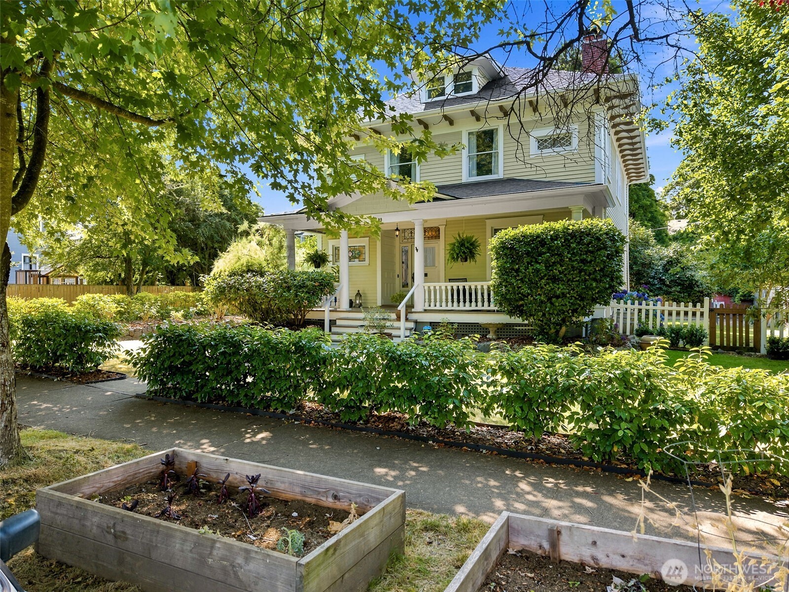 1509 N 5th Street