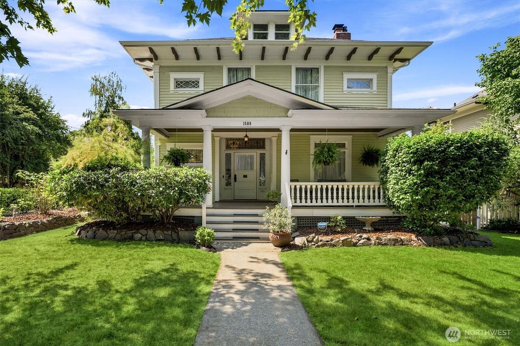 Photo of 1509 N 5th Street, Tacoma, WA 98403 (MLS # 2558719)