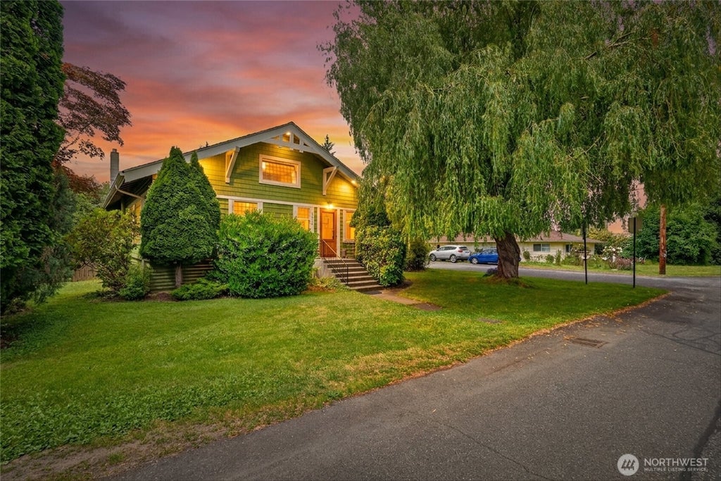 Photo of 2635 Patton Street, Bellingham, WA 98225 (MLS # 2540265)