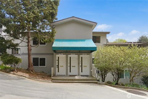 13217 15th Avenue NE A8 Seattle WA 98125