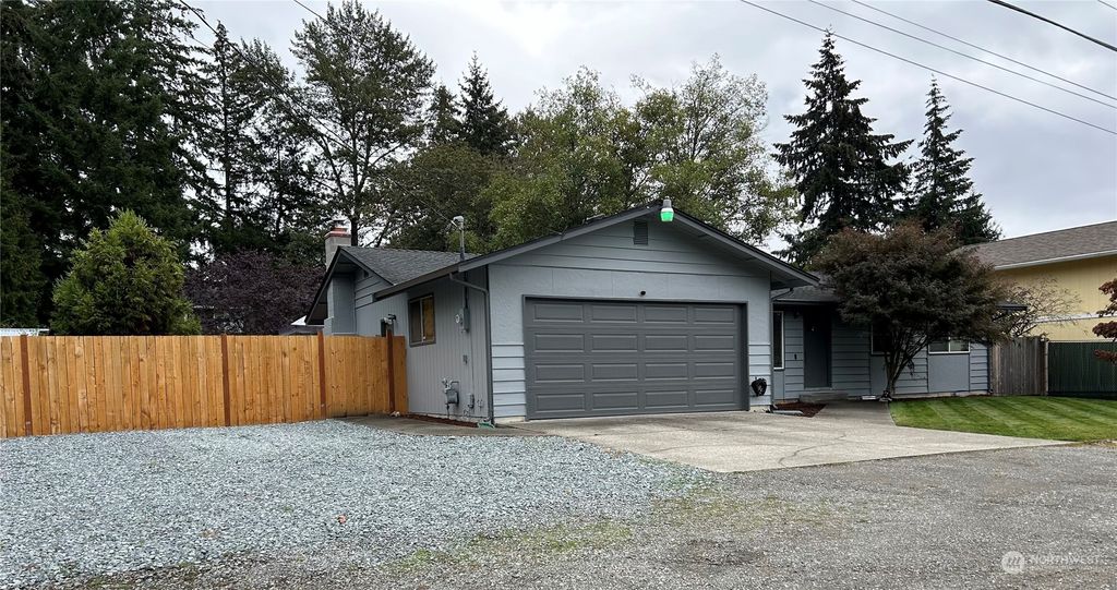 Photo of 37504 34th Avenue S, Auburn, WA 98001 (MLS # 2300724)