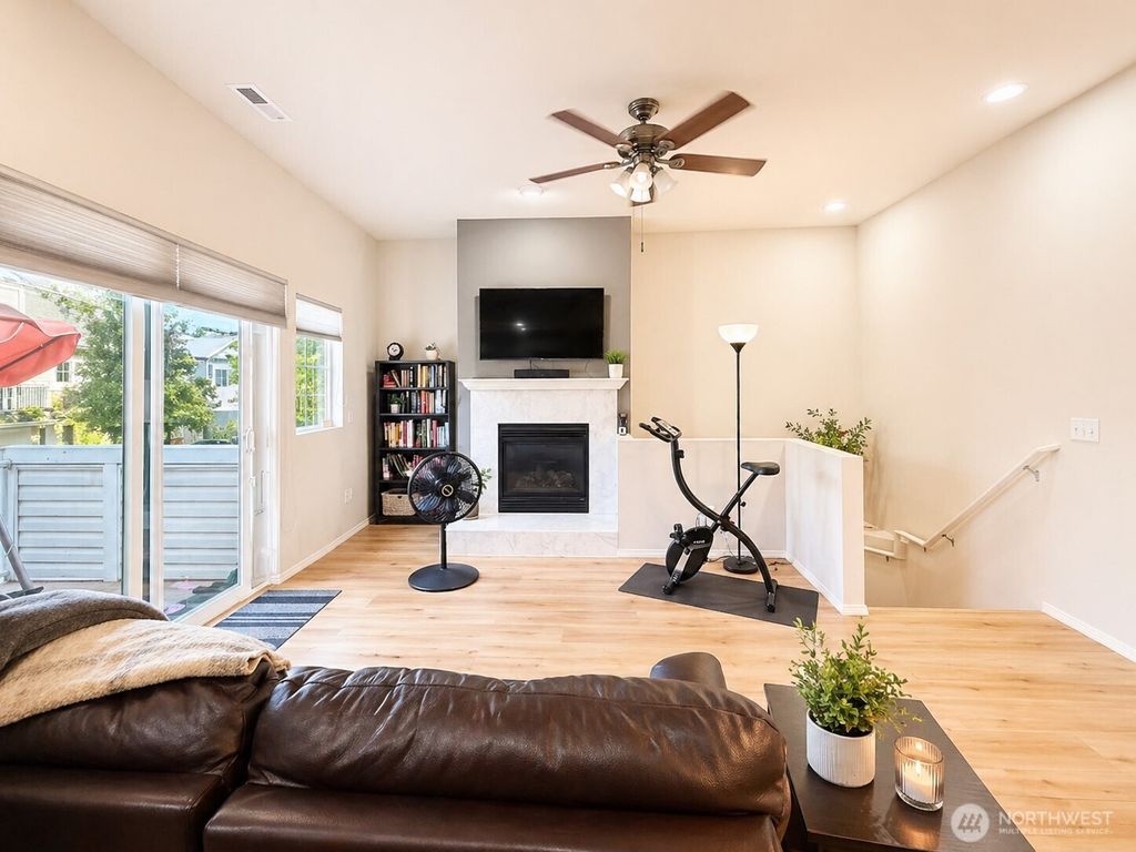 Photo of 23782 SE Summerhill Lane #5-4, Issaquah, WA 98029 (MLS # 2517715)