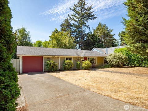 Photo of 1331 N 121st Street, Seattle, WA 98133 (MLS # 2568153)