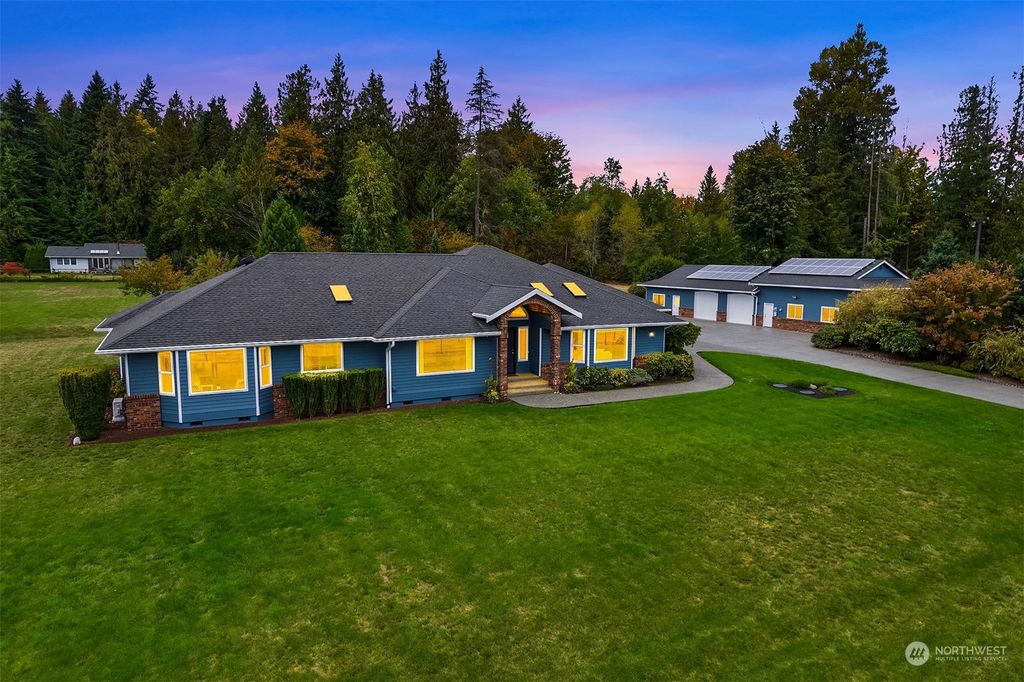 Photo of 12511 44th Street NE, Lake Stevens, WA 98258 (MLS # 2168067)
