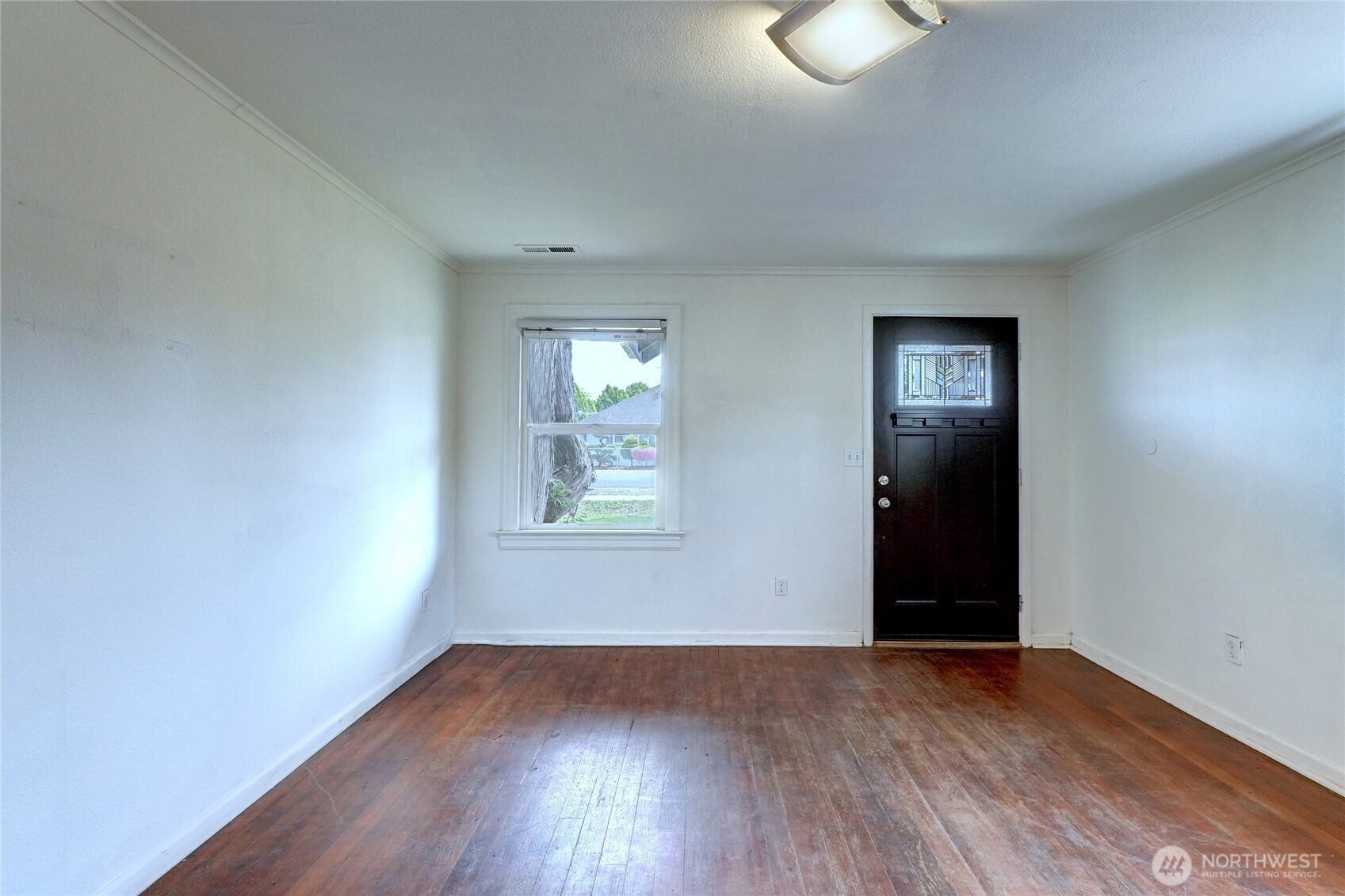 639 Elizabeth Street