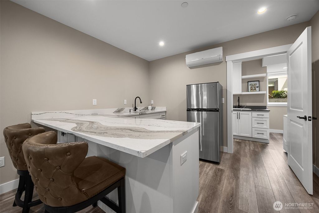 Photo of 323 Daley Street, Edmonds, WA 98020 (MLS # 2372771)