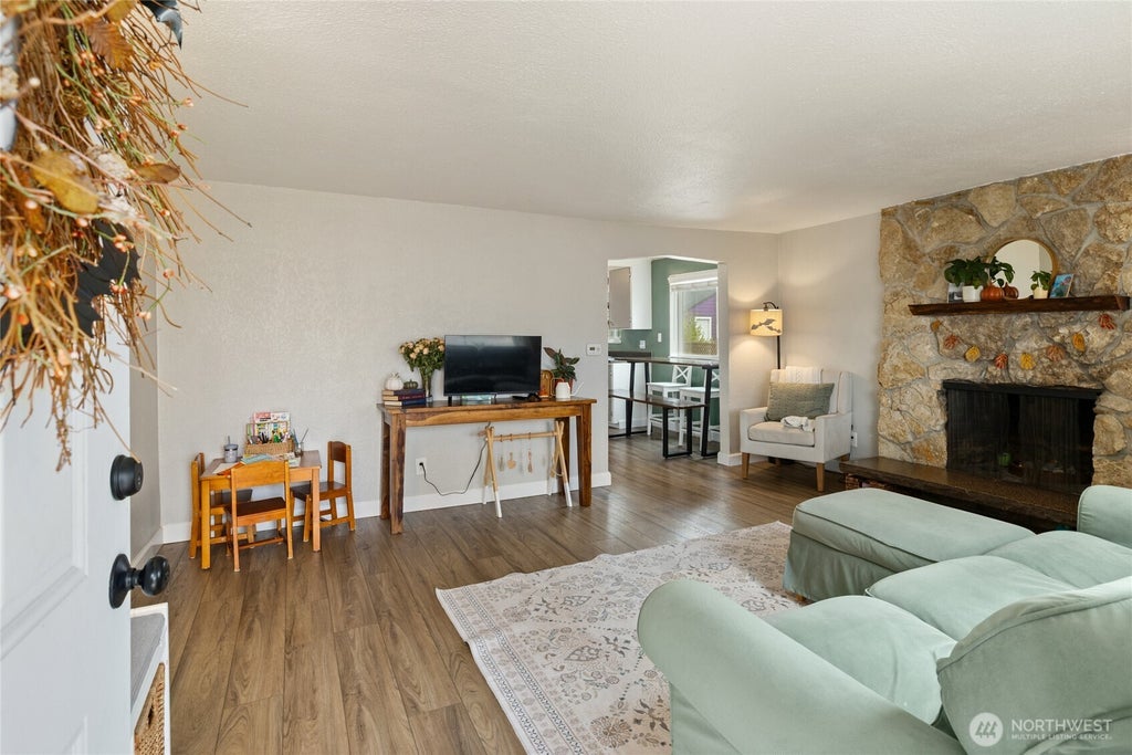 Photo of 7424 Fawcett Avenue, Tacoma, WA 98408 (MLS # 2593647)