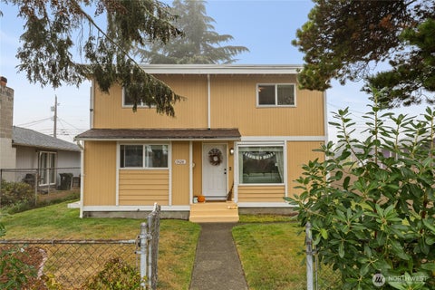 Photo of 7424 Fawcett Avenue, Tacoma, WA 98408 (MLS # 2593647)