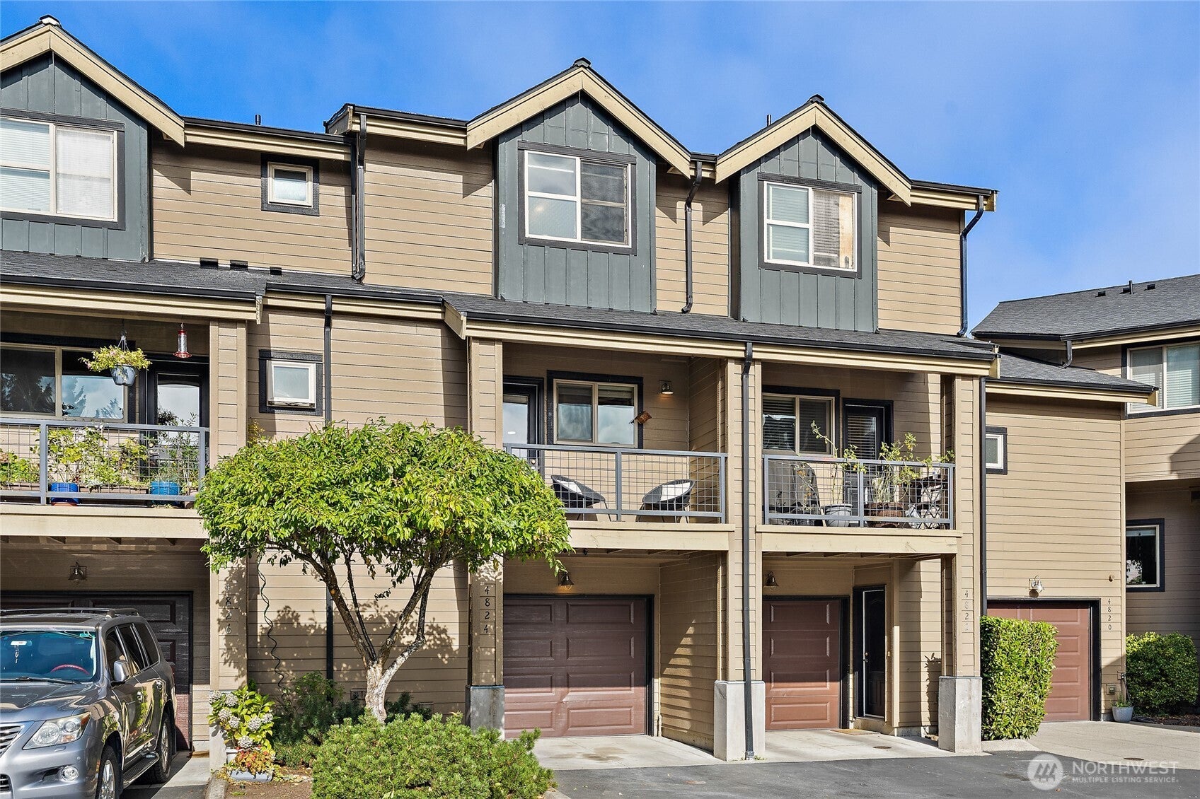 4824 Pointes Drive