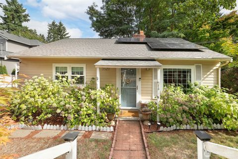 Photo of 3529 67th Avenue W, University Place, WA 98466 (MLS # 2437981)